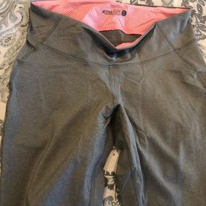 Old Navy Active Capris